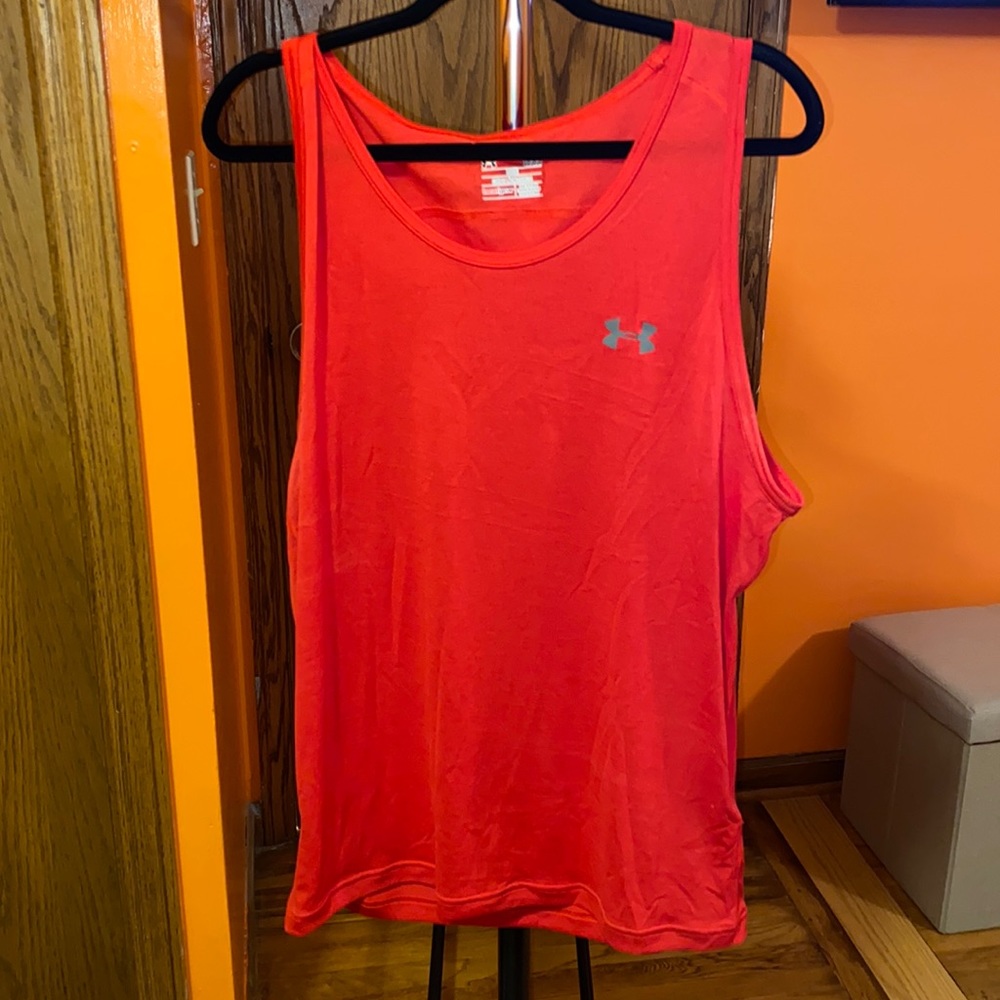 Tank top.